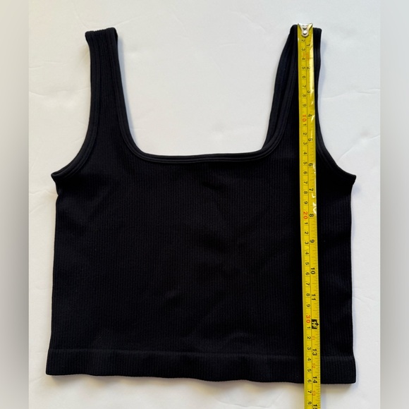 Ribbed Cropped Tank Top Black Size S - Picture 3 of 5